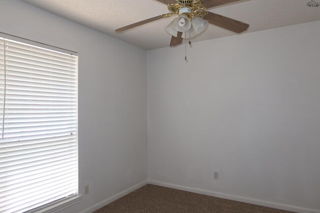 Building Photo - 5223 Air Force Dr