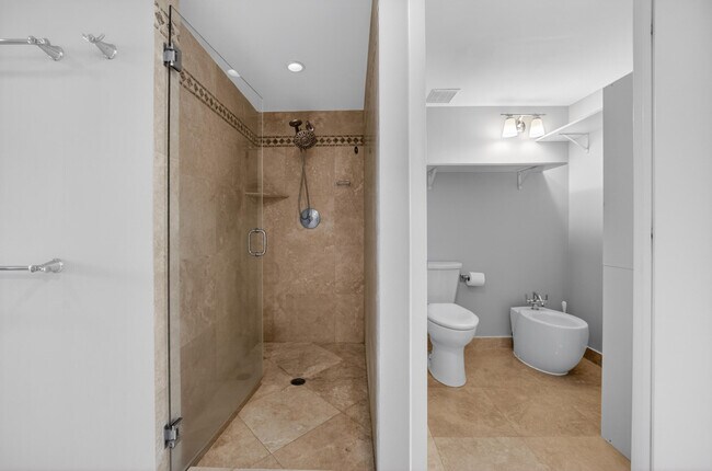 Building Photo - 45 Hendricks Isle