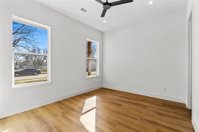 Building Photo - 1619 Bayside St