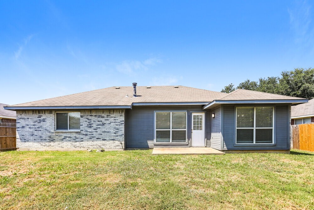 Building Photo - 1502 Killdee Ct