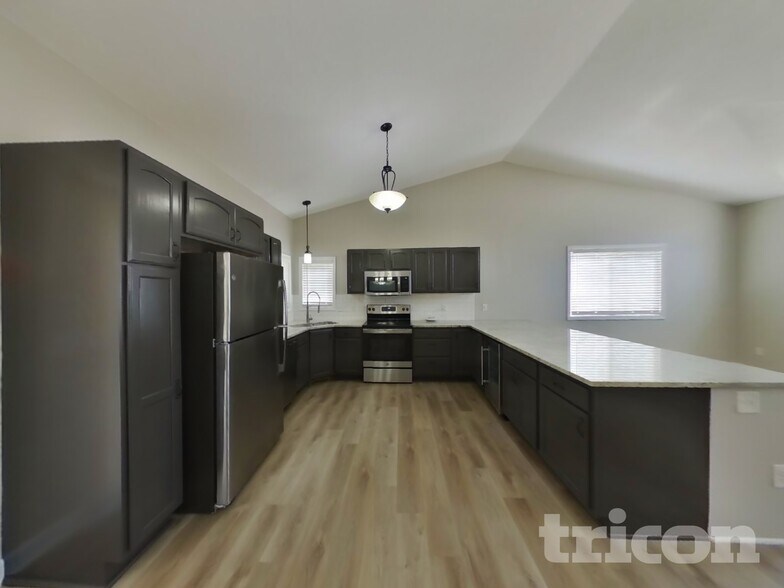 Building Photo - 1300 Bluebill Blvd