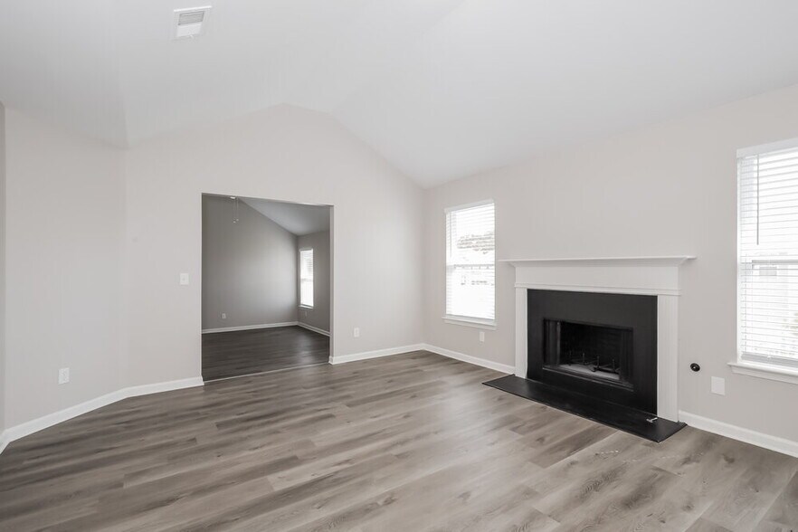 Building Photo - 11658 Kades Trail