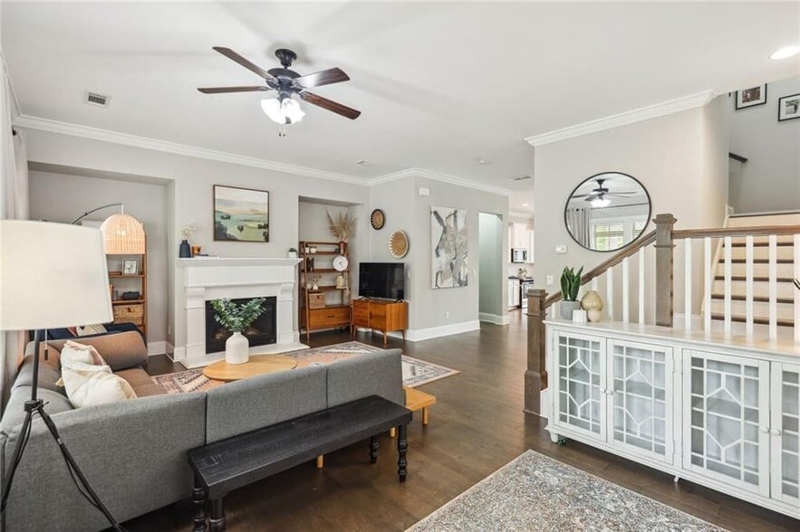 Building Photo - 1007 Edgemont Dr