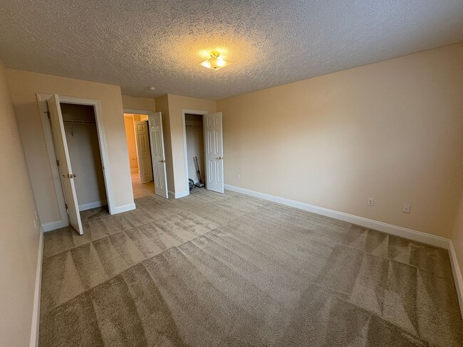 Building Photo - 630 Oak Tree Blvd NW