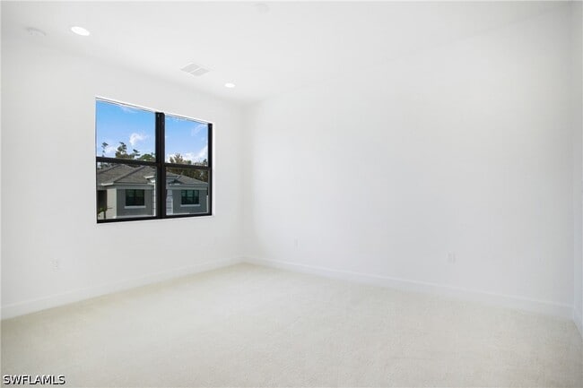 Building Photo - 20195 Ainsley St