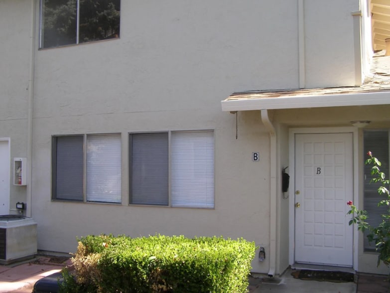 Primary Photo - 1441 Del Rio Cir