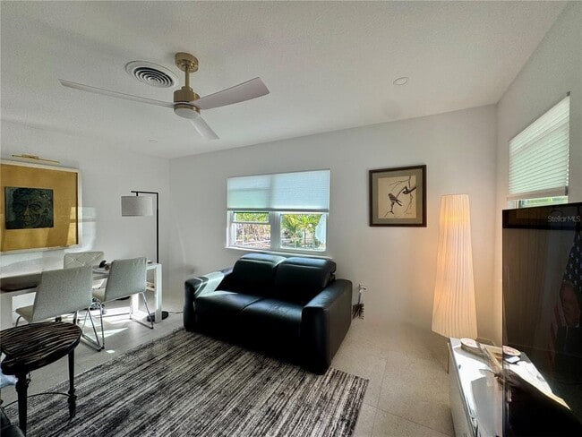 Building Photo - 7372 Melaleuca Way