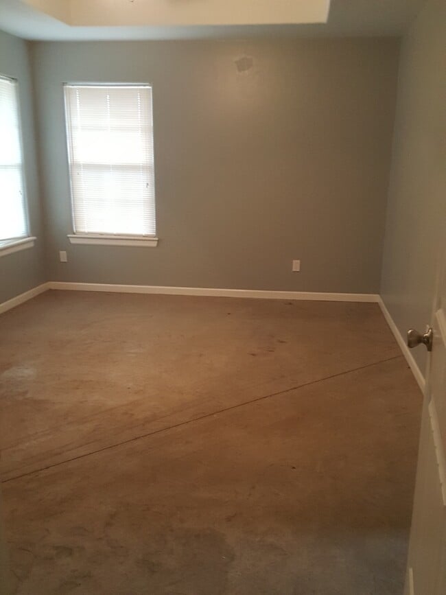 Building Photo - 4428 Peach Tree