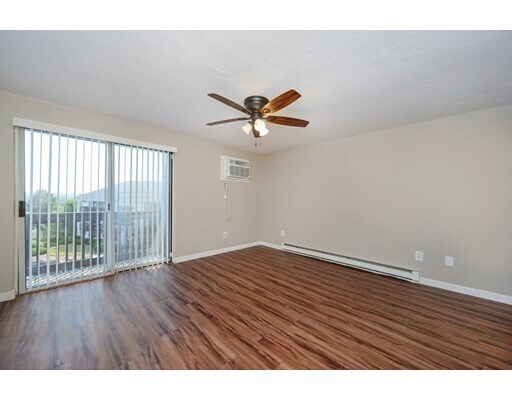 Building Photo - 11 Gibbs St