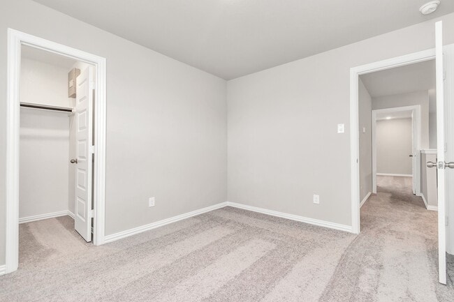 Building Photo - 27022 Bahia Grove Dr