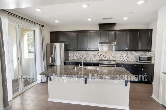 Building Photo - 24359 Verdugo Cir