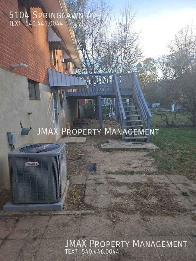 Building Photo - This property has a no security deposit op...