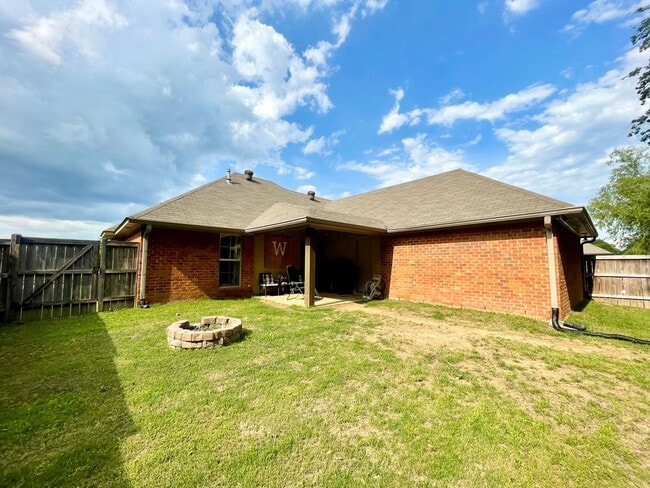 Building Photo - 3/2 for Rent in Wellington!
