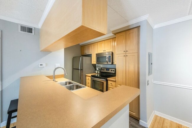 Building Photo - 5306 Santa Rosa Ct