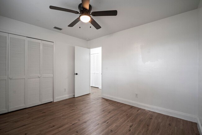 Building Photo - Affordable 2-bedroom, 2-bathroom apartment...