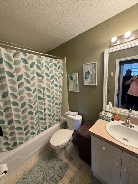 Building Photo - 252 Coco Plum Dr