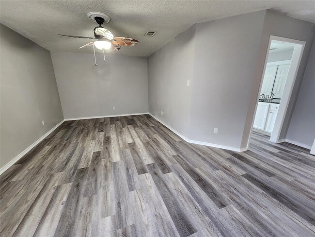 Building Photo - 12239 Kleinmeadow Dr