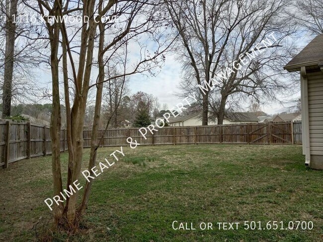 Building Photo - 1116 Kenwood Cove