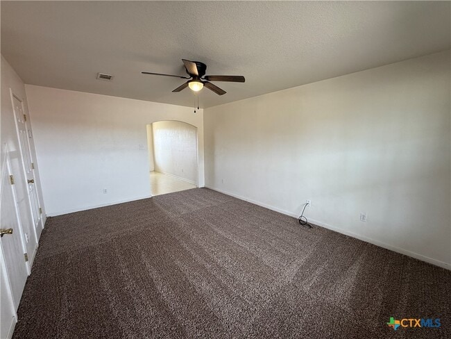 Building Photo - 705 S Amy Ln