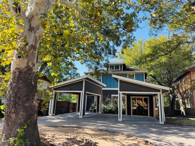 Building Photo - 609 Franklin Blvd