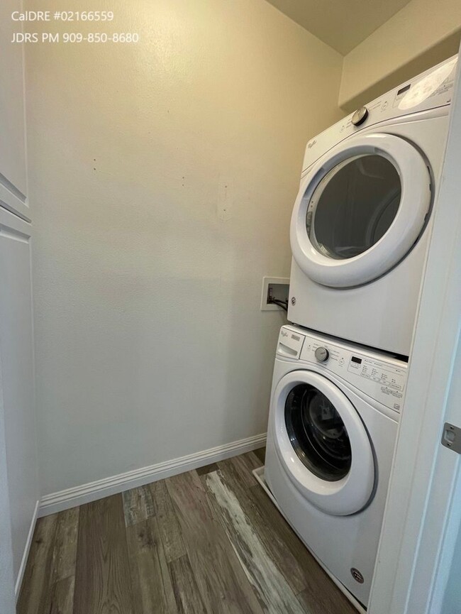 Building Photo - PRICE LOWERED! Mira Loma 3 Bedroom Home