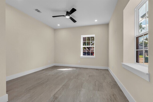 Building Photo - 9630 Vilven Ln
