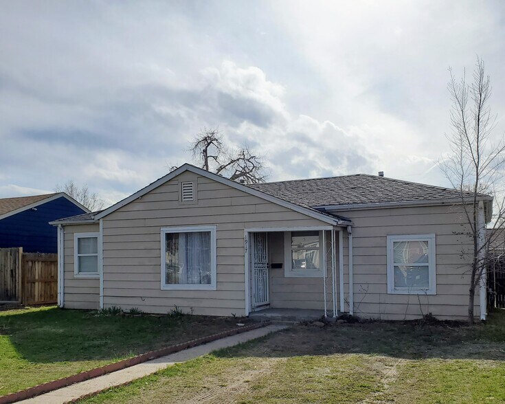 front of house - 1917 Joliet St