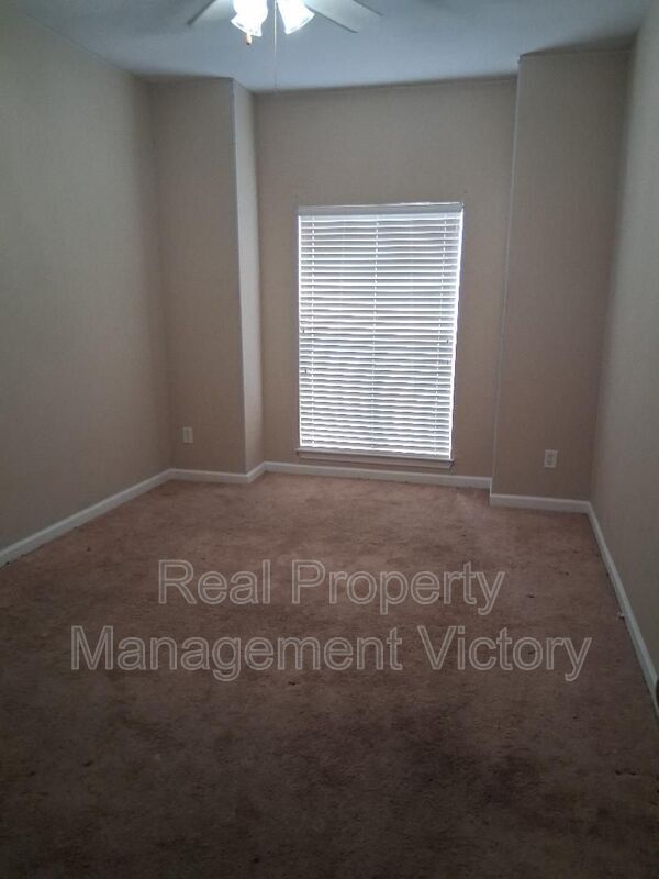 Building Photo - 6133 Letson Farms Dr