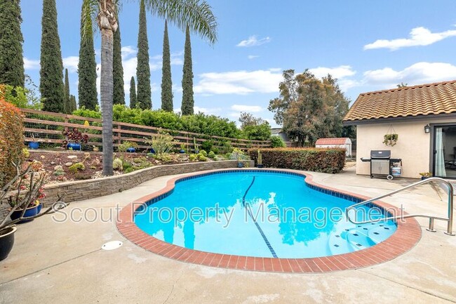 Building Photo - 1028 Capra Way