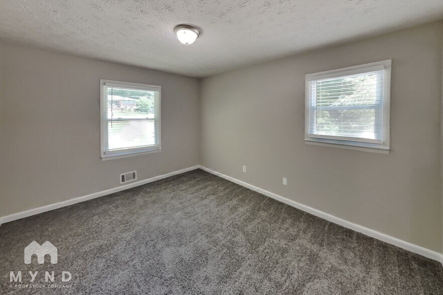 Building Photo - 3798 Leach Rd