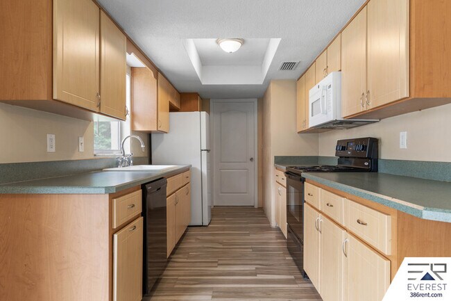 Building Photo - 1706 Western Rd