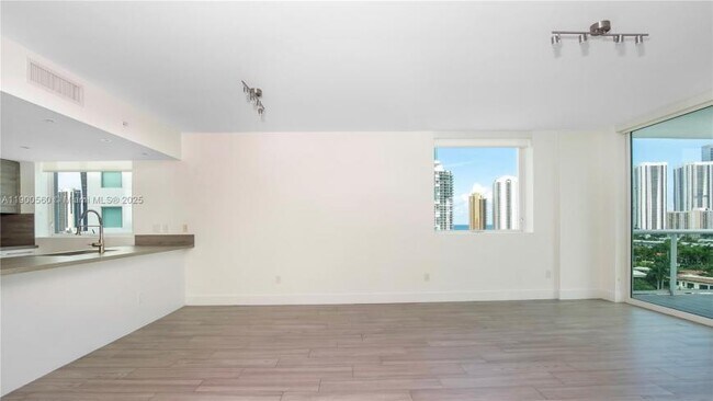 Building Photo - 3 bedroom in Sunny Isles Beach FL 33160