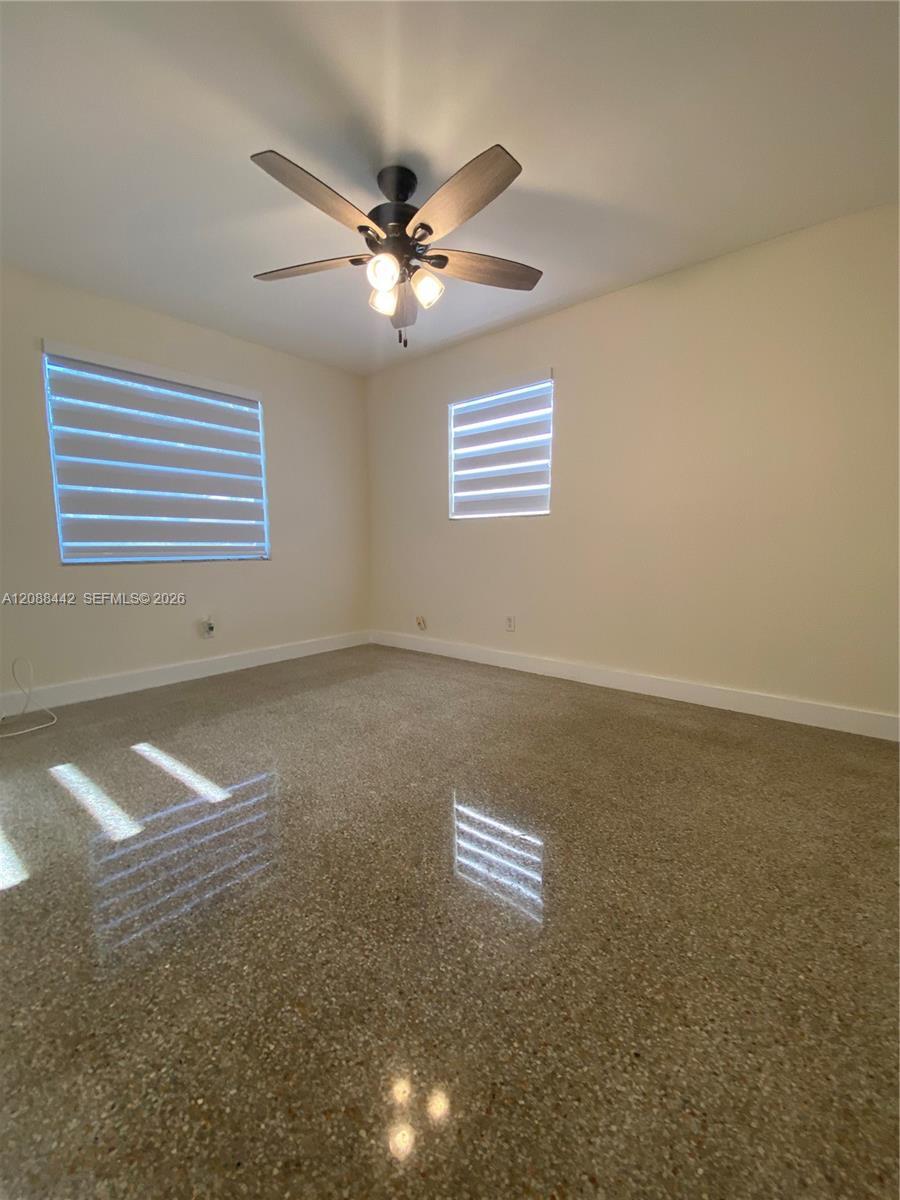 Building Photo - 6140 SW 37th Ct