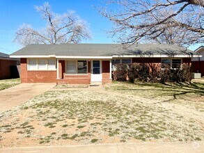 Building Photo - Cute 3 bedroom 2 bath Home!