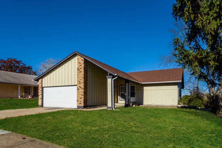 Primary Photo - 5305 Springtrail Dr