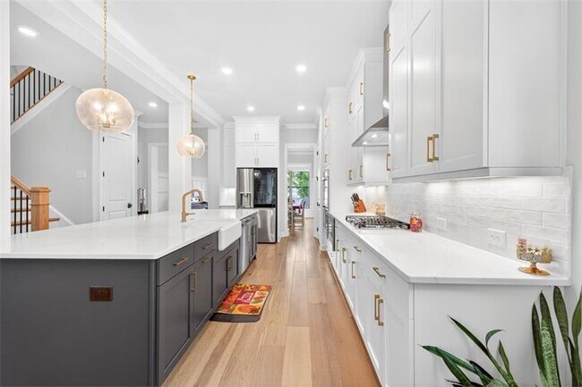 Building Photo - 345 Wiman Park Ln