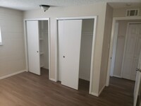 Building Photo - 3950 Turnpike Dr