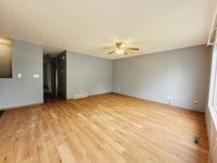 Building Photo - 1217 Warren Ln