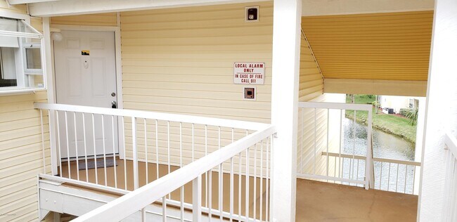 Building Photo - 1801 Island Club Dr