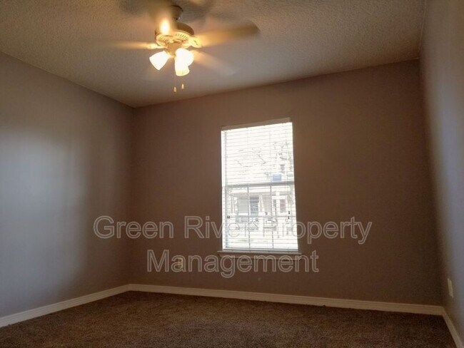 Building Photo - 837 Broxton St