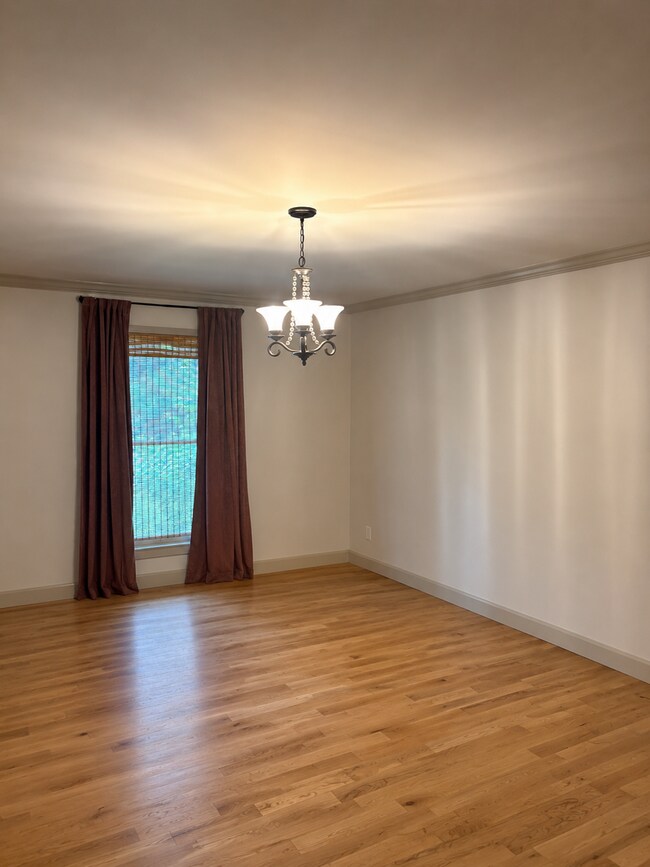 Building Photo - Renovated 3 Bedroom Home in Ashland City!