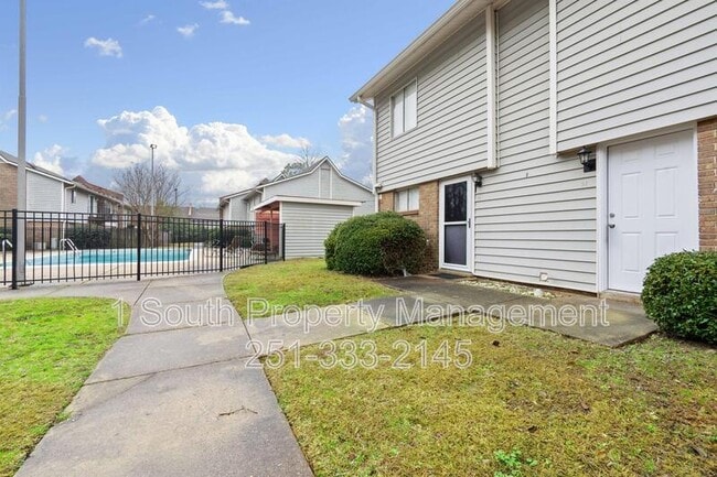 Building Photo - 6527 Old Shell Rd