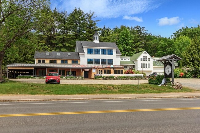 Building Photo - 1002 US-3