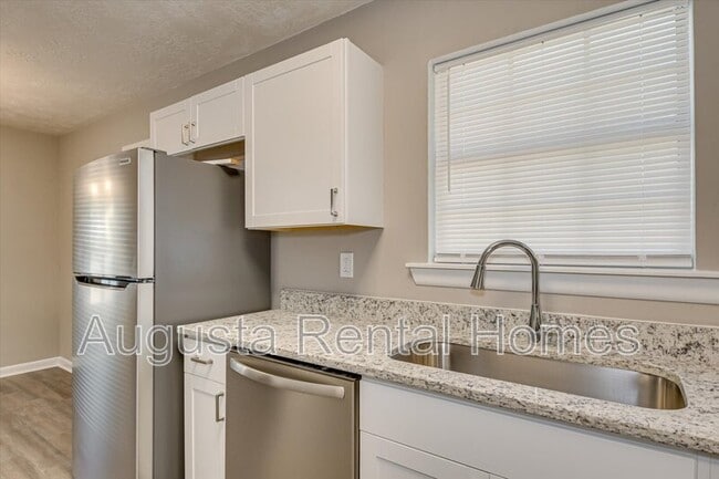 Building Photo - 3405 Princess Ct