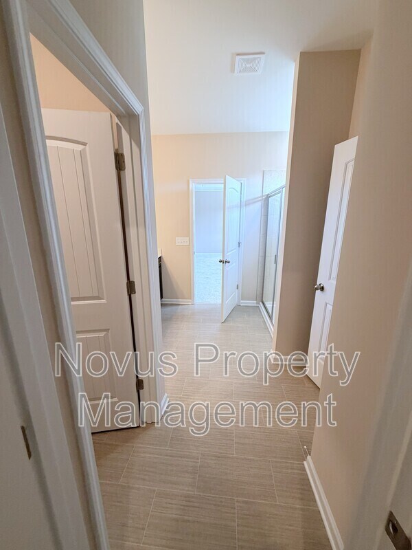 Building Photo - 204 Asher Dr