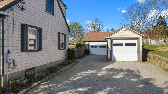 Building Photo - 18 Sprague Ct
