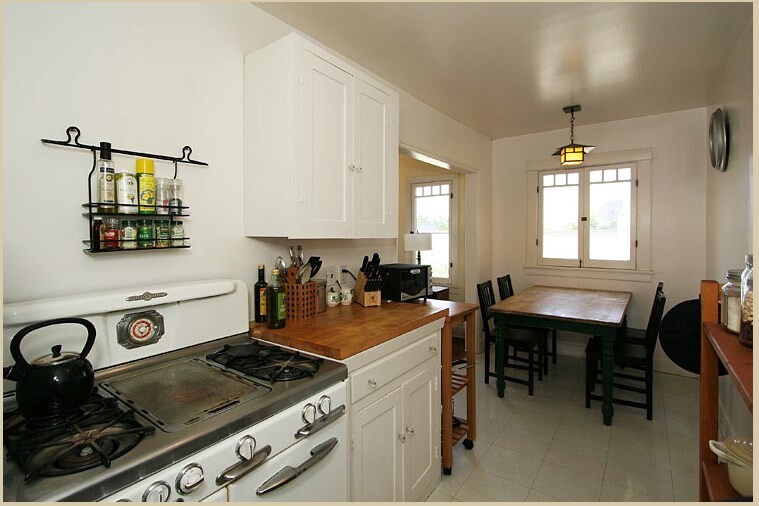 Building Photo - 1608 Cerro Gordo St