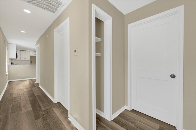 Building Photo - 7814 Avenue F