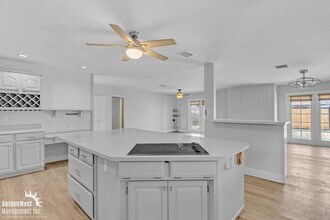 Building Photo - Modern 3Bdm 2Ba Meets Classic Charm with Pool