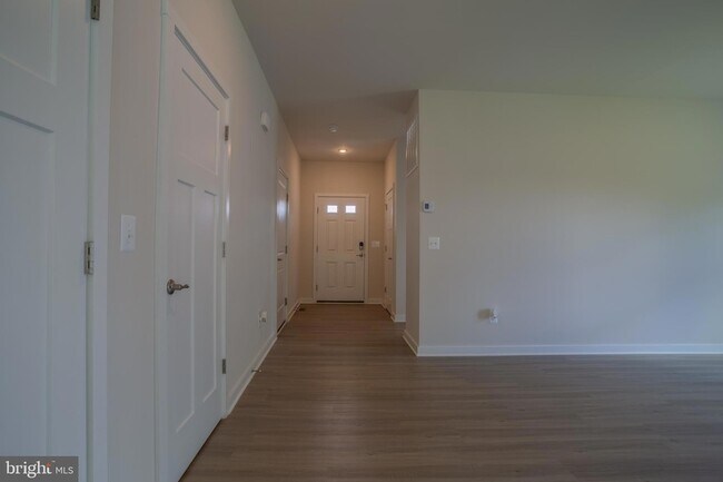 Building Photo - 79 Spatterdock Rd